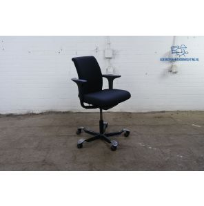 Grahl| Bureaustoel | Gebruikt | Zwart gestoffeerd | Zwart onderstel | BS338