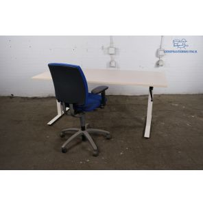 Voortman | Bureau | Tweedehands | Wit frame | Ahorn blad | Slinger verstelbaar | BT455